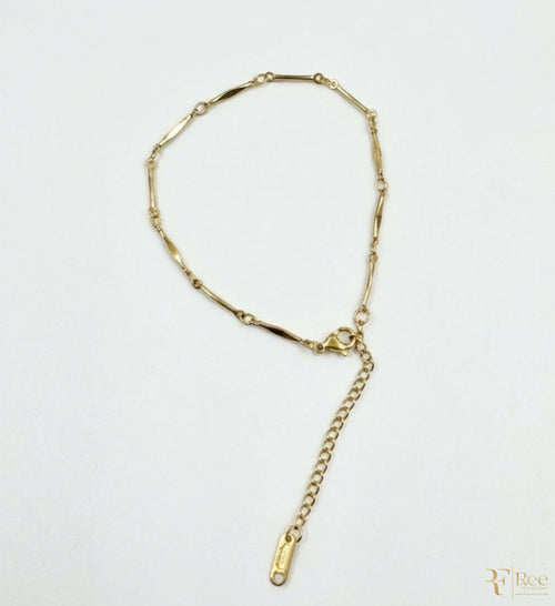 Elegant Gold Link Chain Bracelet