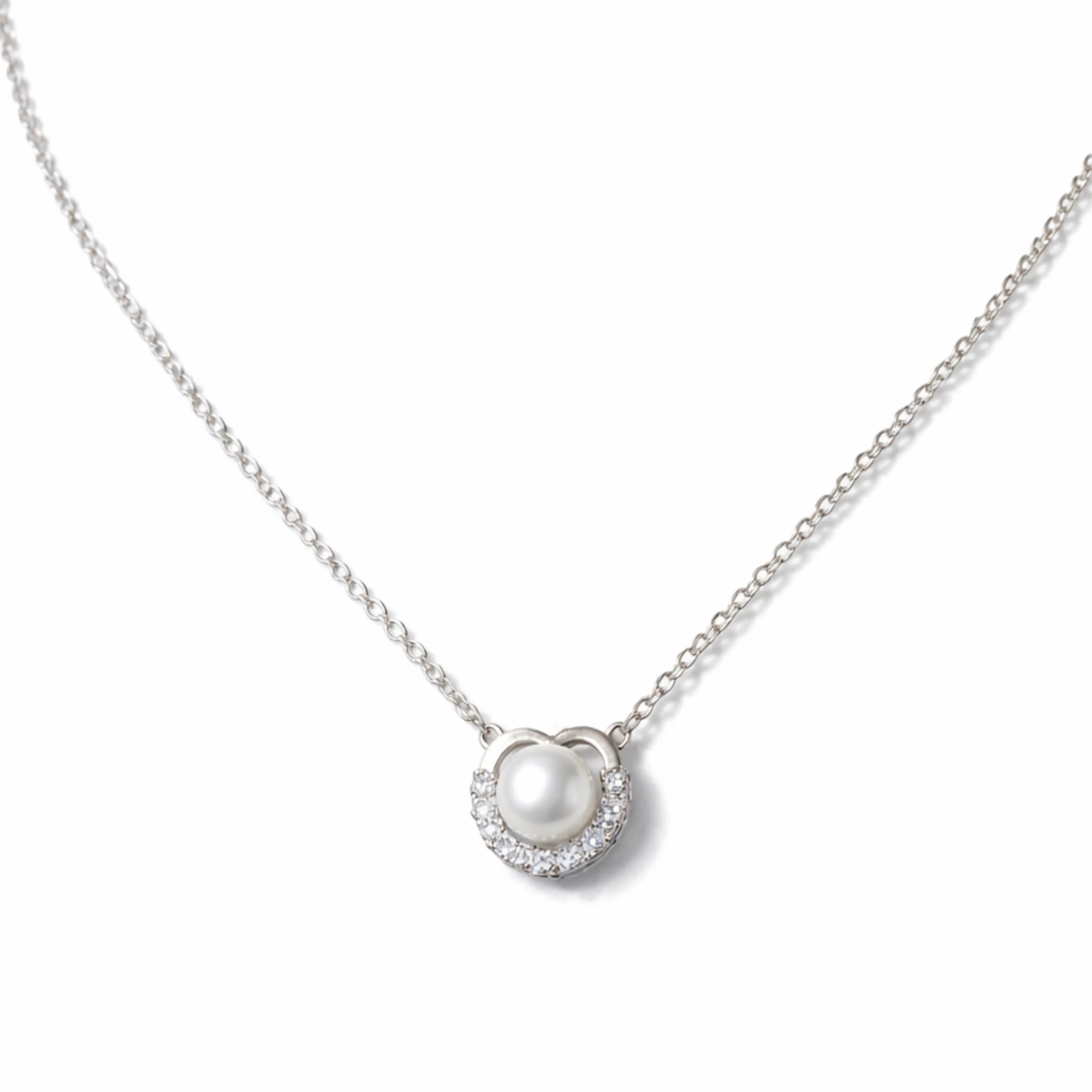 Elegant Pearl Halo Necklace