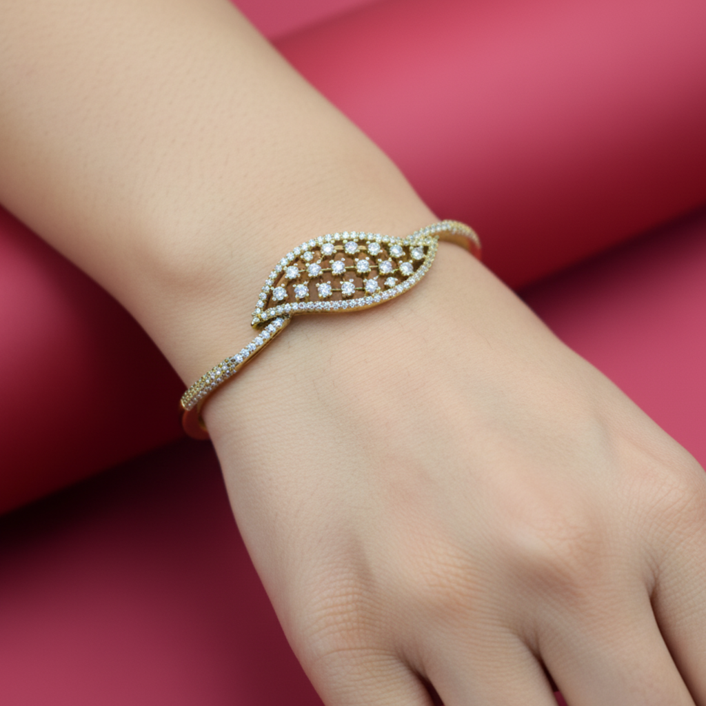 Golden Leaf Sparkle Bracelet
