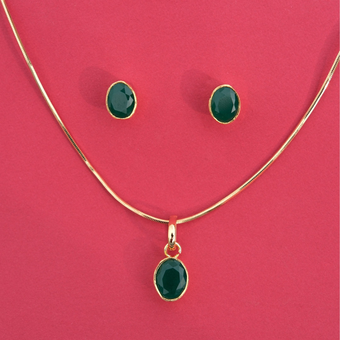 Emerald Grace Pendant Set
