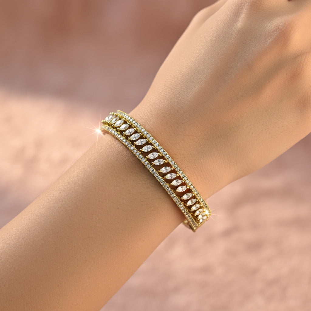 Royal Crystal Glow Bracelet