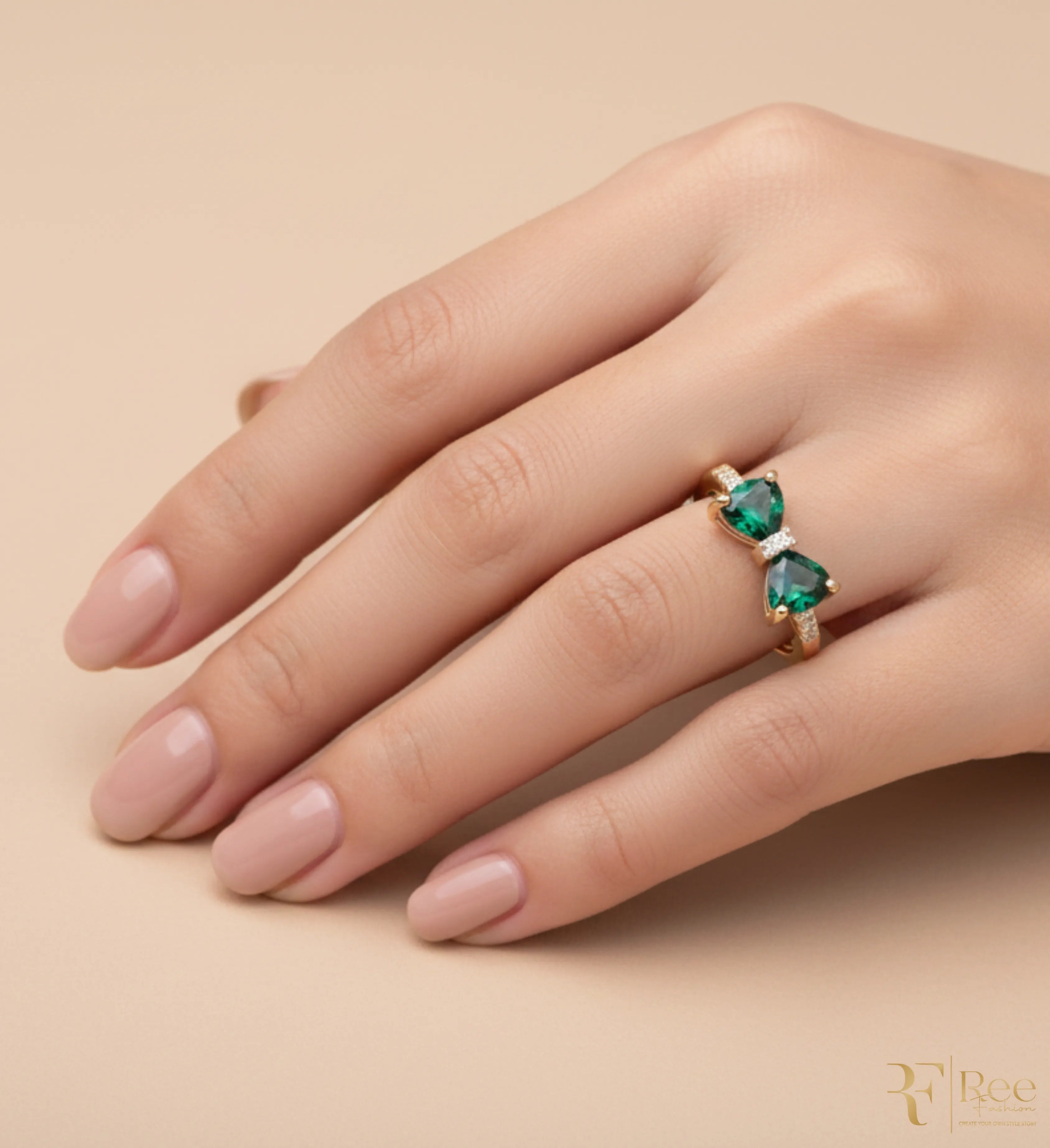 Emerald Bow Crystal Ring