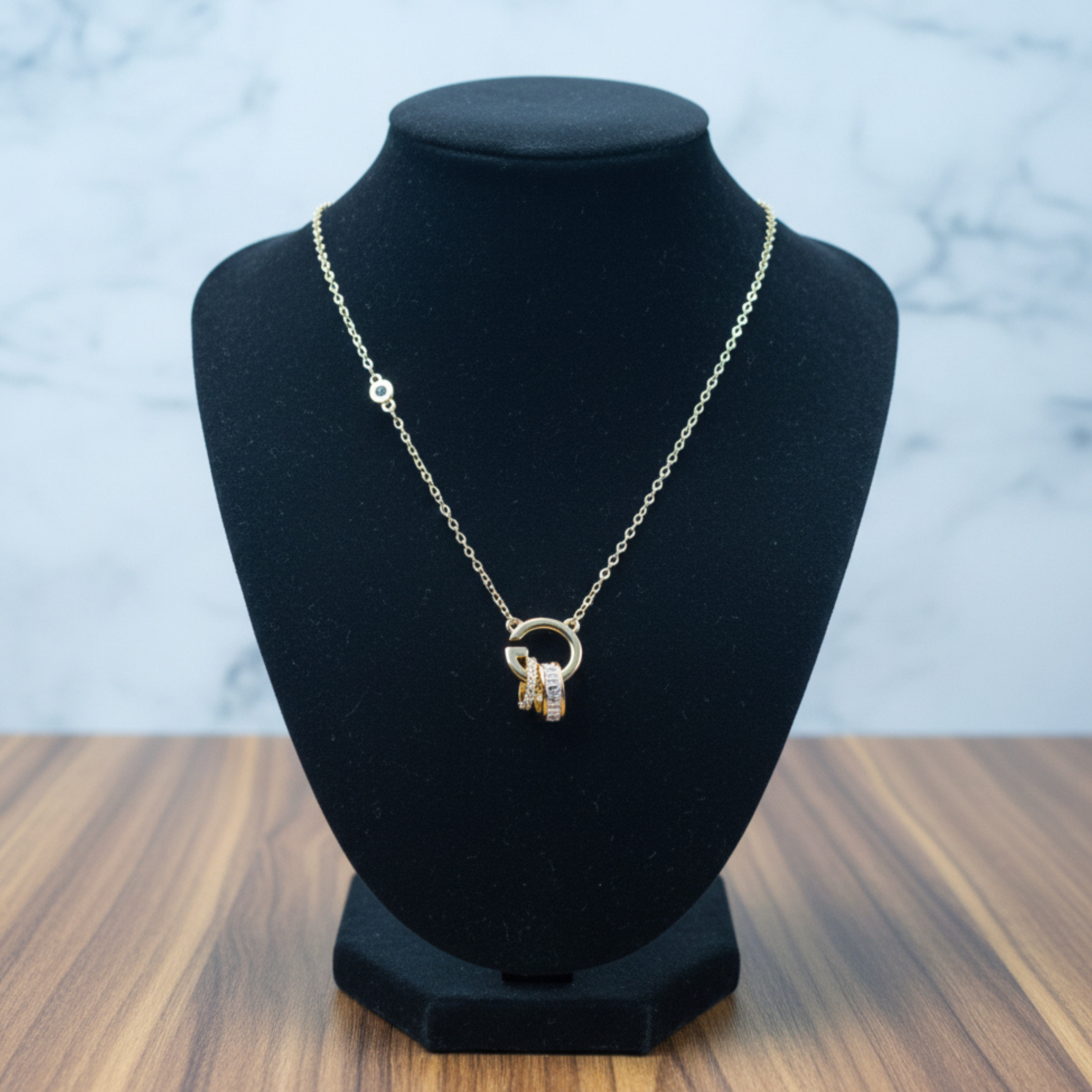 Eterna Link Pendant