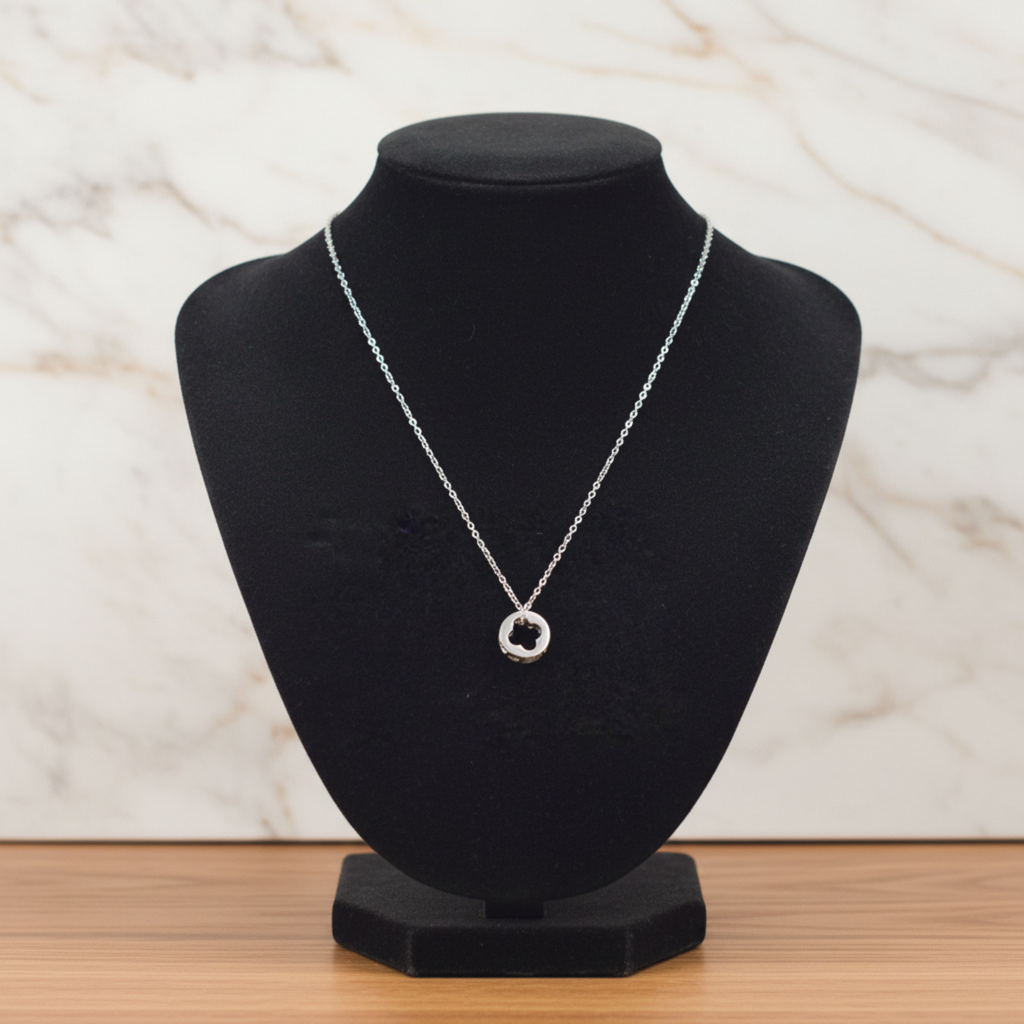 Pure Clover Halo Pendant