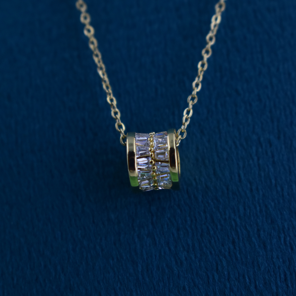 Golden Spark Barrel Pendan